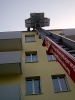 Mit M�bellift bis auf die Terasse Stadt Winterthur