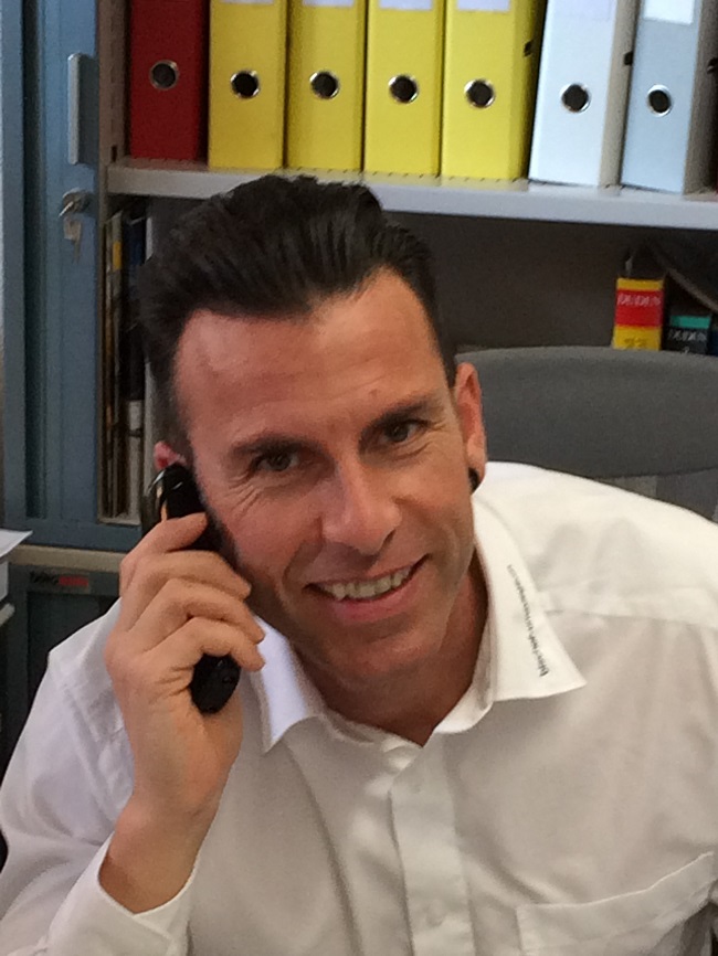 Unser Team,Lagerhaus,Chauffeur,Möbel-Einlagerung,Möbel-Montage,USM